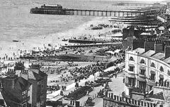 The-Beach-at-Pelham-Crescent.-1908.